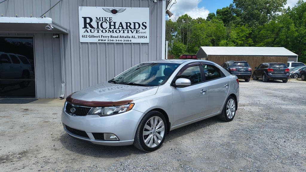 2011 Kia Forte SX AT's photo